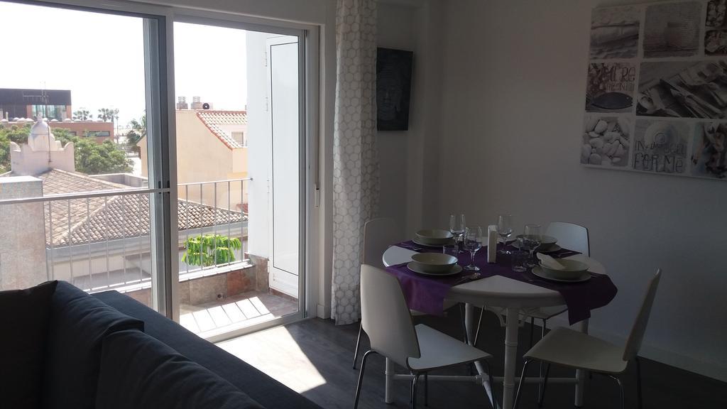 Apartmentsuitespain Atic Panoramic Beach Валенсия Екстериор снимка