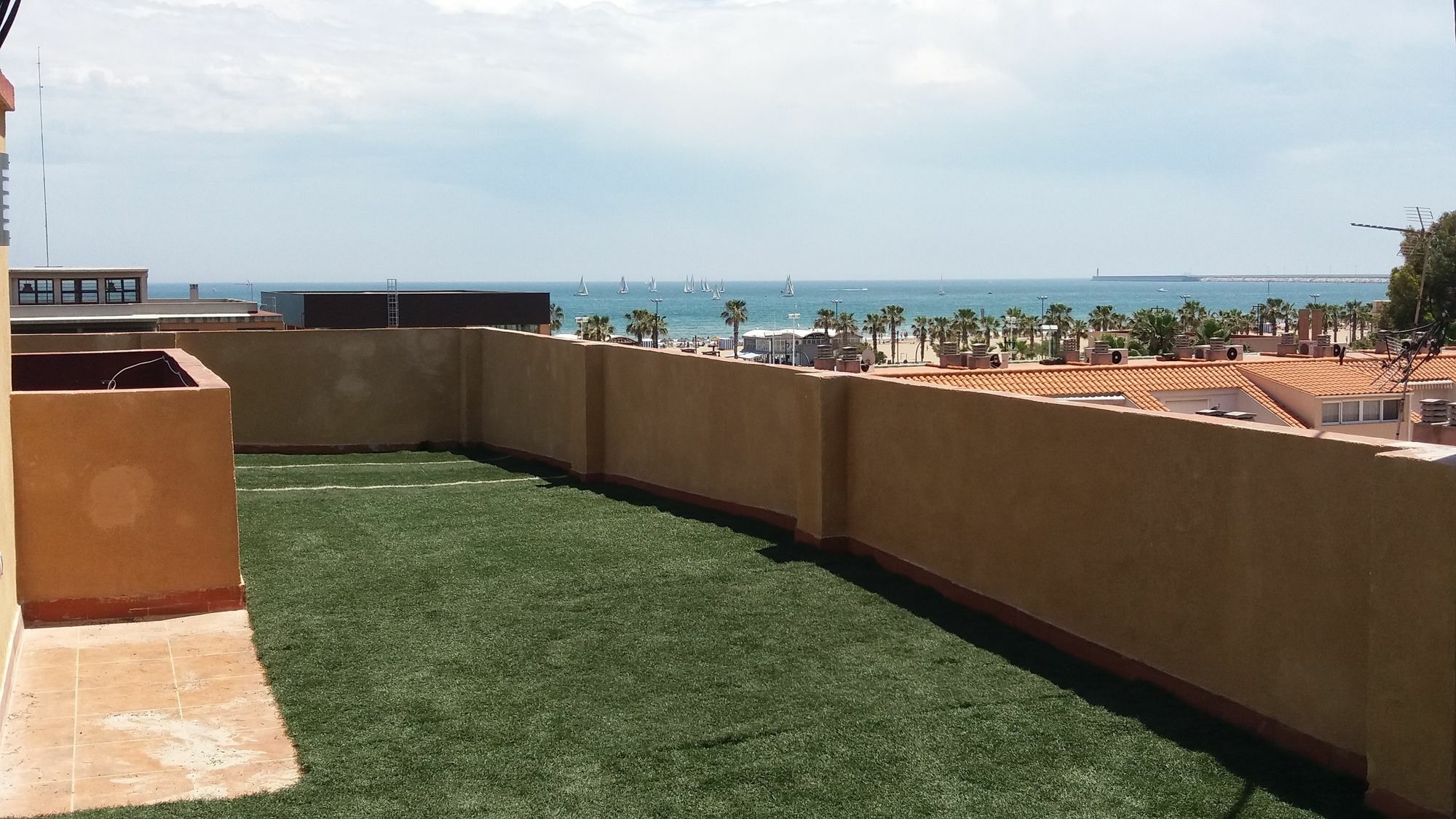 Apartmentsuitespain Atic Panoramic Beach Валенсия Екстериор снимка